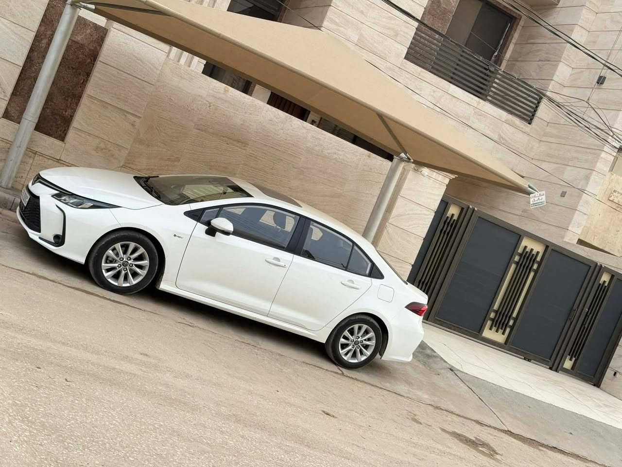 سلام عليكم
كورلا مديل ٢٥ هايبرد 
رقم بغداد فول موصفات
ماشيه 10 الف 
مكفوله كفاله عامه 
السعر 162 وبيه مجال بسيط 

***********
