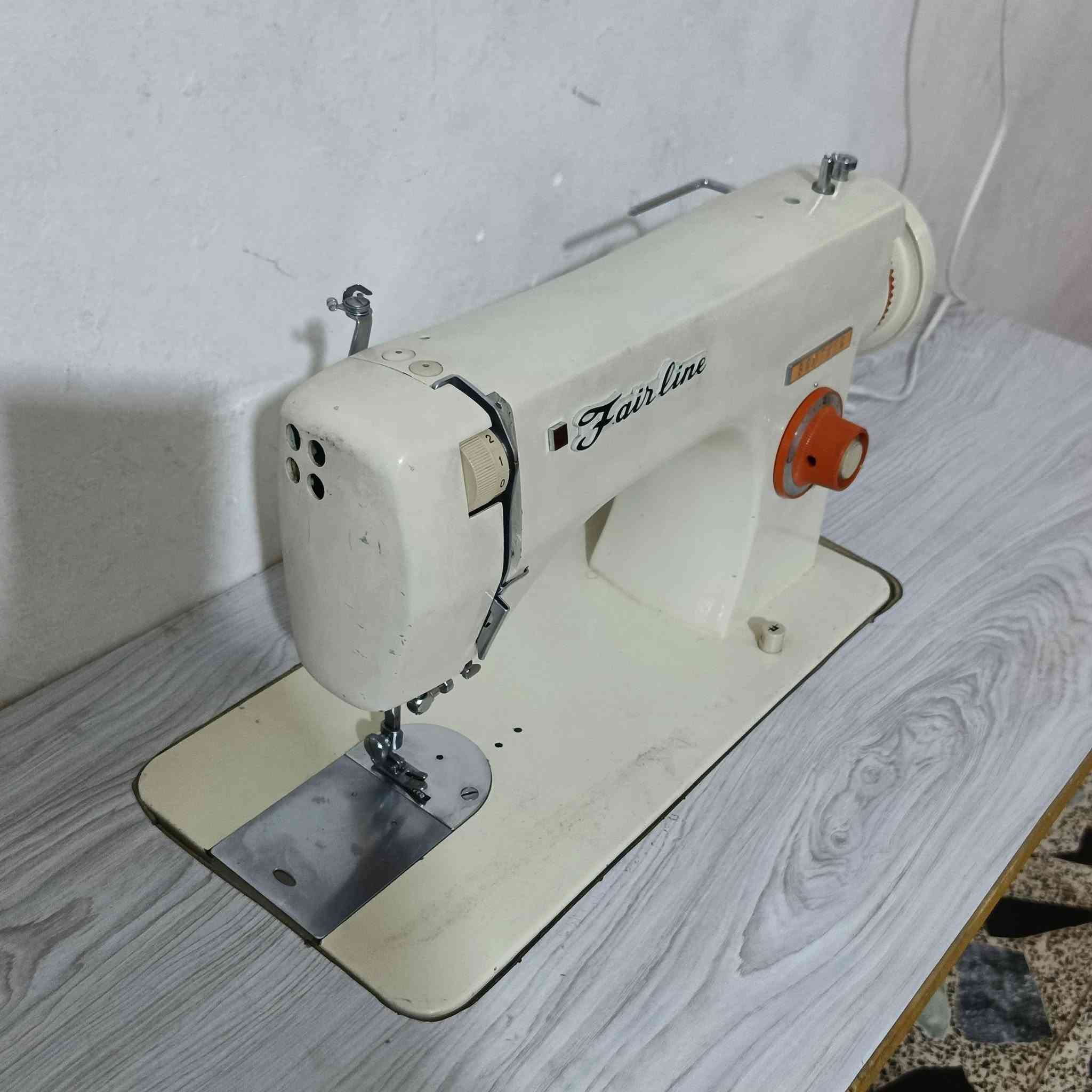 سلام عليكم من رخصت مدير الكروب 
مكينه ابرذر أم الجنطه للبيع  السعر ٢٠٠ قفلهه هيه وميزهه
رقم الهاتف ***********
