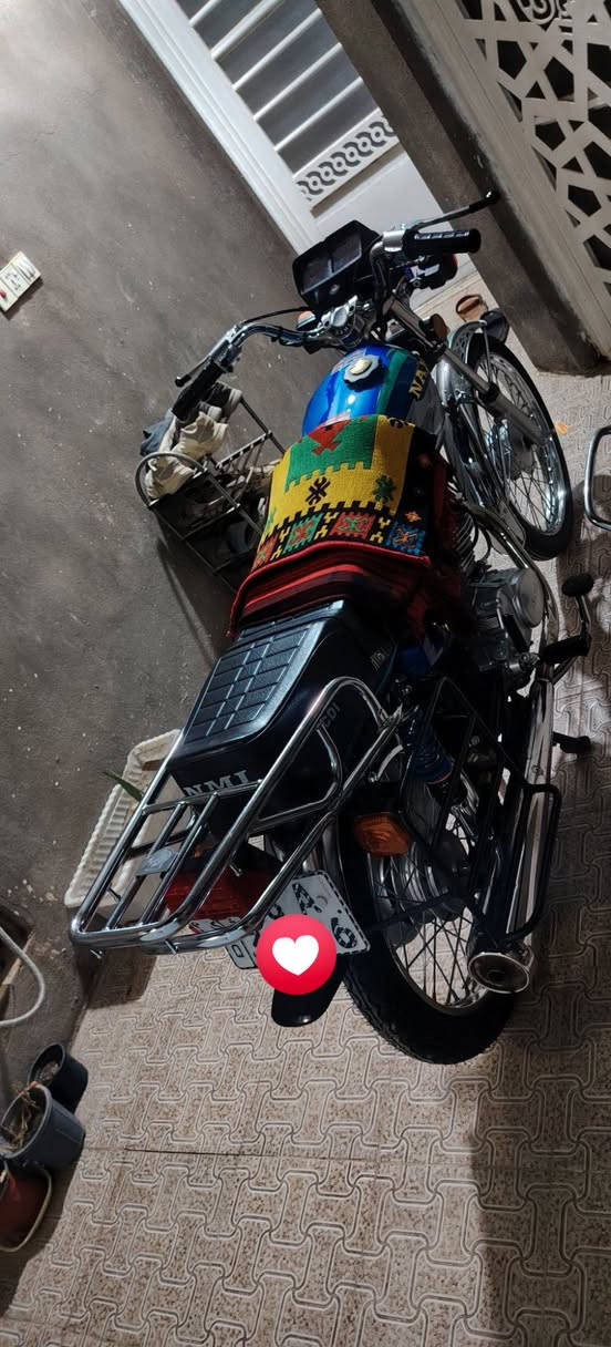 دراجه للبيع إيراني أصلي مديل٢٣ طالعه بل ٢٦ صارلهه ١٠ايام أول تبديله دهن رقم إنكليزي بسمي مداور ثاني يوم السعر خاص رقم ***********
