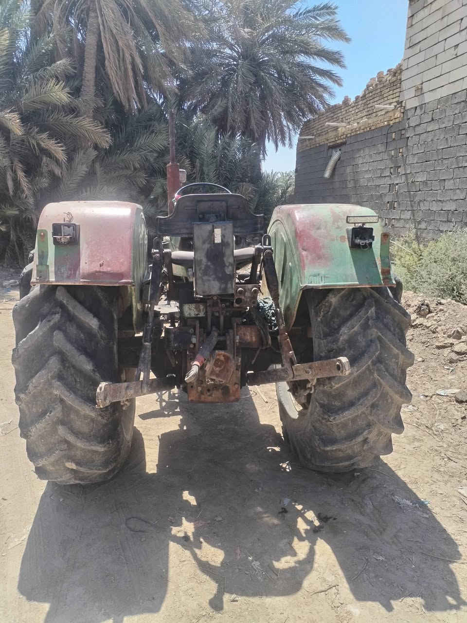 مكينه للبيع  معه المعدات بدون كتاب شريكه  مكان   ذي قار باقي تفاصيل خاص ***********
