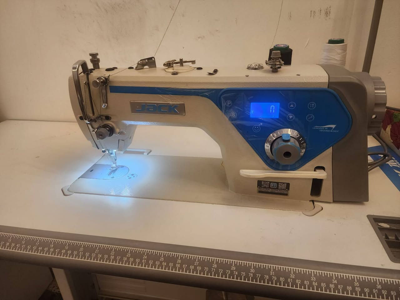 مكينه خياطه  مستعمله اسبوع فقط بعدها بجيساستهه صناعي  تعالي خاص وتدلل


**إذا كنت صاحب هذا الإعلان وتريد حذفه لأي سبب، رجاءا أرسل رسالة إلى الدعم الفني**