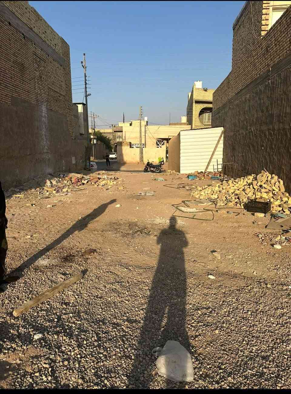 سلام عليكم قطعه ارض للبيع طابو في منطقه حي الجامعي المربع الاول (الذهبي ) المساحه 200متر للاستفسار تواصل مو الرقم*********** ‏. رقم القطعه 390 على 300
—‏.
