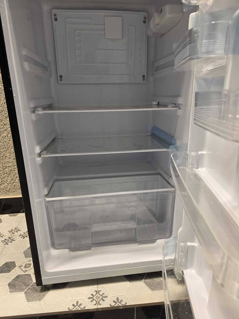 السلام عليكم ورحمة الله وبركاته 👋اخوان ثلاجه. 12قدم جديده حيل ا💯ستخدام  شهر💫 ثلاجه جديده كلش في ابو الخصيب🛖 قرب كبه ابو جوزي.🏔  توصيل موجود ✈️بي واتس ***********\\***********.  📞
