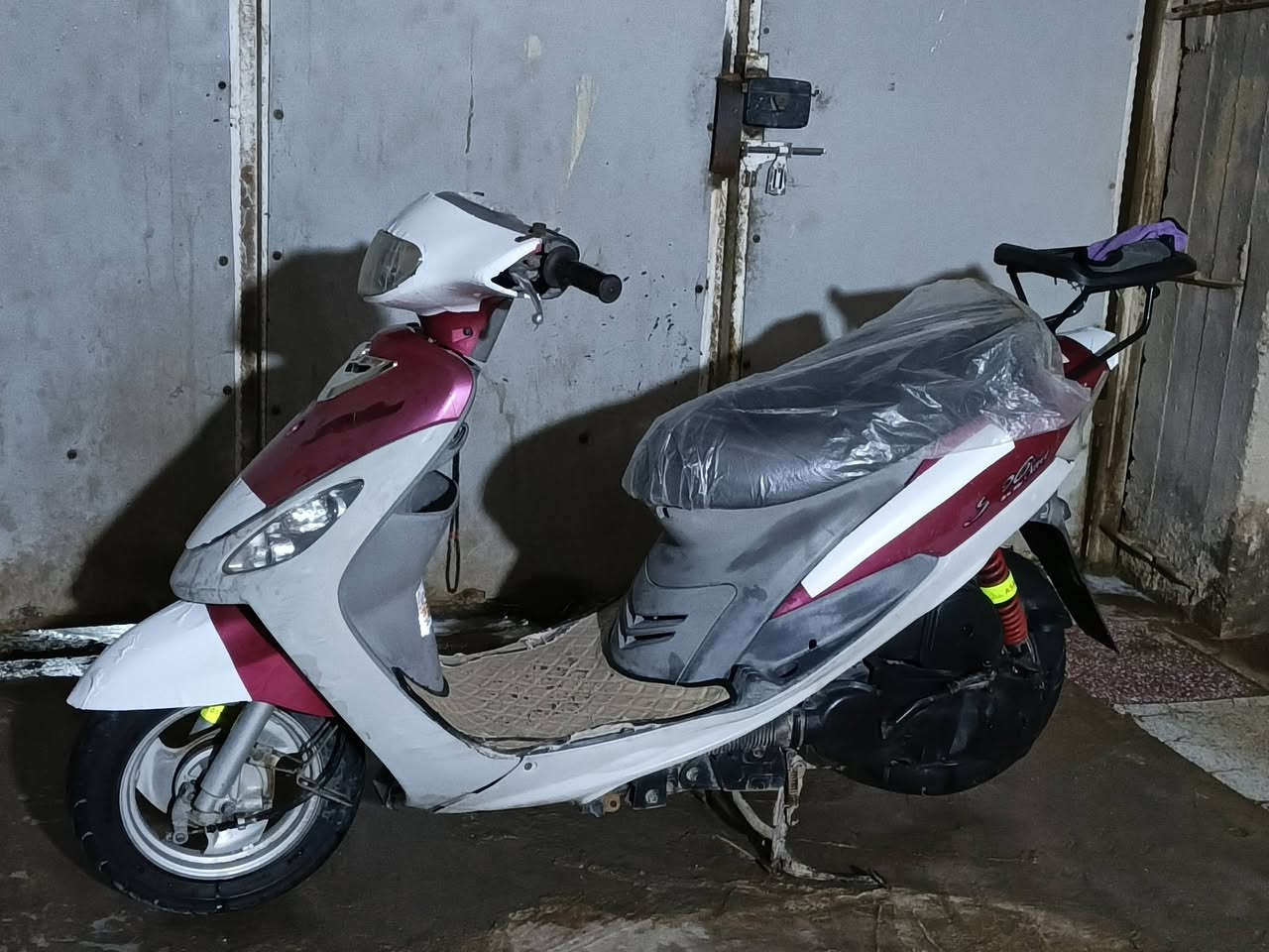 السلام عليكم ماكس منغولي (2007) لون  كرزي 🍒 كفالة عامة للبيع السعر خاص معروفة اسعار الكرزي وبهيج نضافة لوتي لاتوصل ولاتسأل لان تسمع المايعجبك السعر خاص ***********
