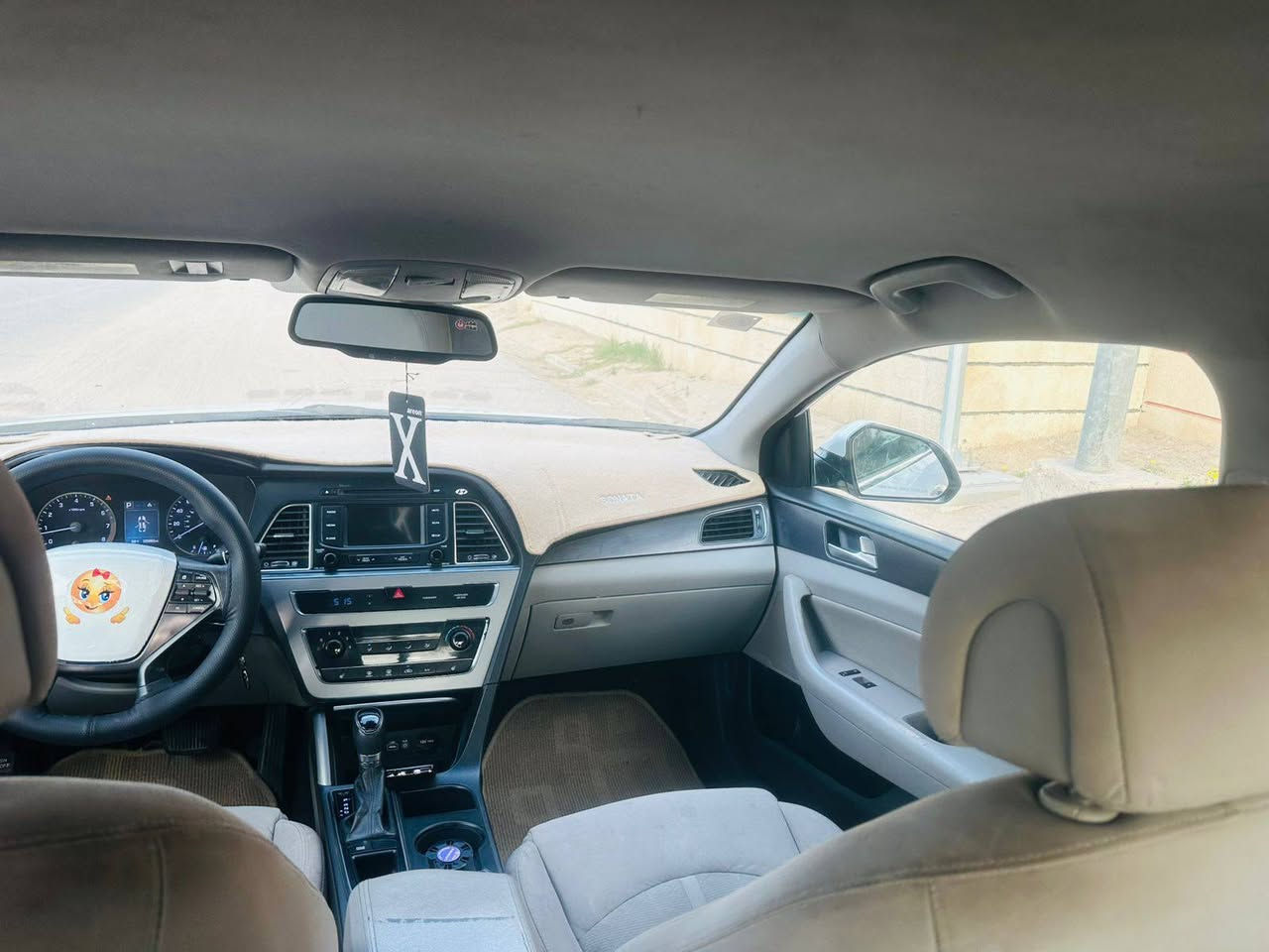 السلام عليكم سوناتا موديل 15 رقم بغداد دولي الجديد سنويه مجدده تحويل باسم المشتري مواصفات السياره نص فول شاشه صغيره تخم تاير جديد حداديه جديده محرك وكير جديد تبريد ثلج اللون ابيض صدفي العنوان بصره(108) ***********)( *********** واتساب
