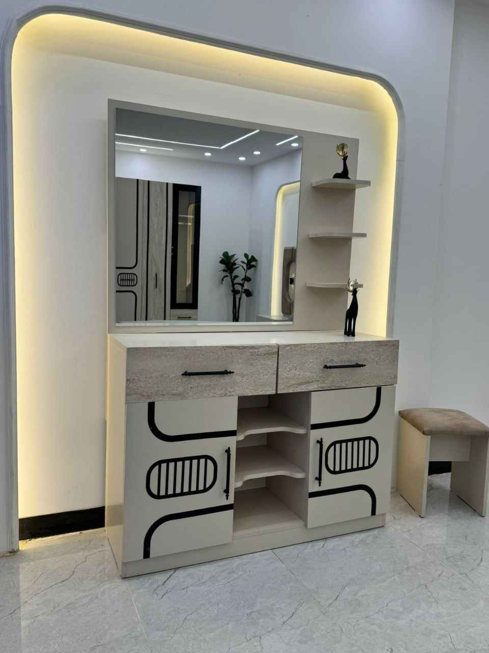 تم وصول غرفة نوم ايزيل 

عشر قطع 

سرير خزان 

برغي جوي حديد 🇹🇷

كنتور 240*220

كنتور إضافي 80*220 

ارتفاع السرير 140

ميز تواليت 120*180

أناره مميزه

السعر مليون و350  الف 

شد ونقل 
- بغداد مجاناآ
- ⁠اطراف 20 الف 
- ⁠محافظات 100 الف بغداد, العراق


**إذا كنت صاحب هذا الإعلان وتريد حذفه لأي سبب، رجاءا أرسل رسالة إلى الدعم الفني**