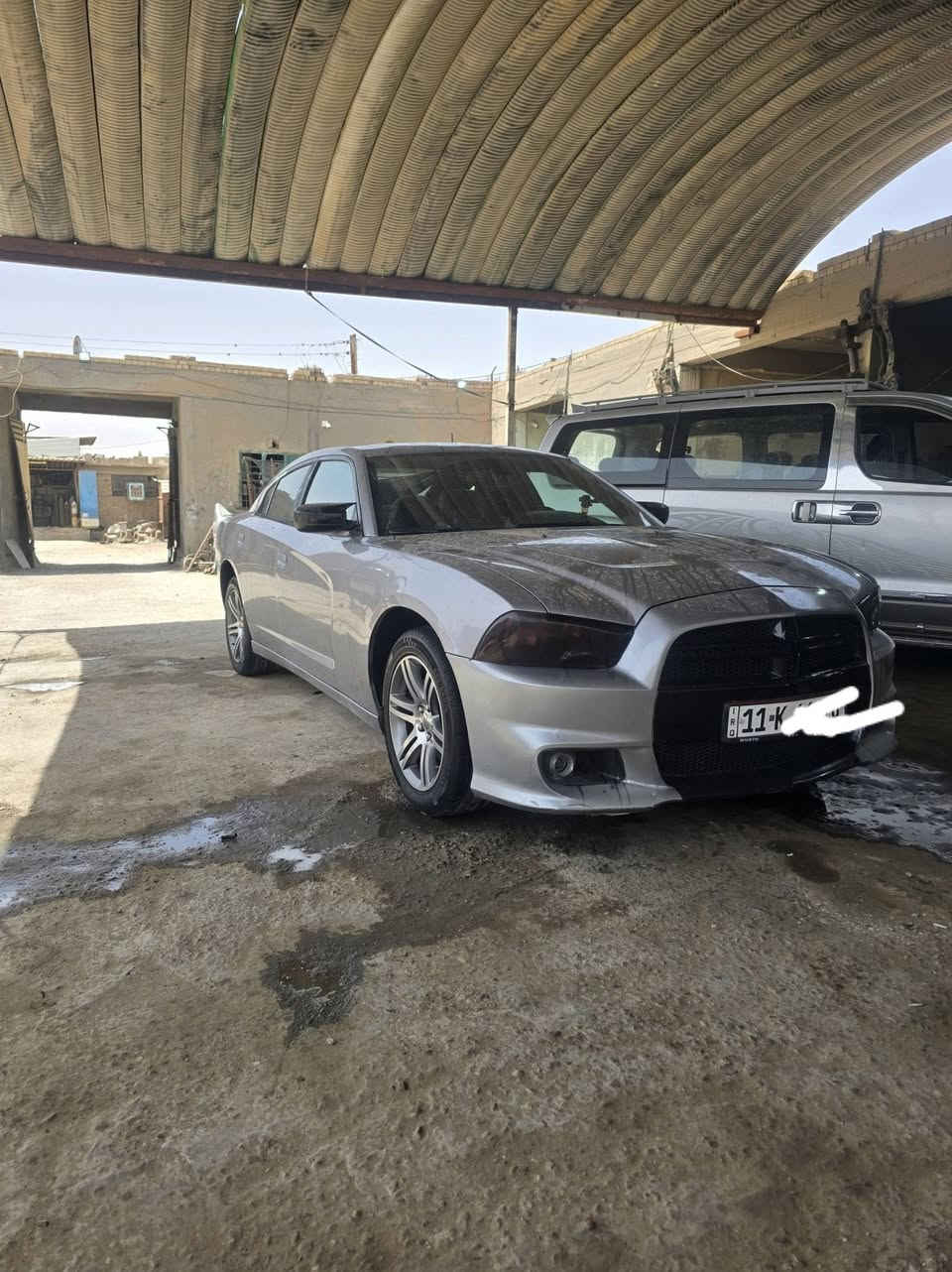 جارجر 2014 للبيع فقط بدون مراوس 
رقم بغداد باسمي سنويه جديده ماشيه 95 ميل  بجم كبس حادثها ولسونار مرفق بلمنشور  باب خلفي  تبديل نفس الون الاصلي وصبغ باب السايق
السياره جاهزه مابيها نقص  عربانه خلفيه توني شادها ولحداديه الاماميه هم جديده تخم تاير جديد   منضومه زنون 
السعر 155 مكاني ديوانيه الحمزه الشرقي 
***********
