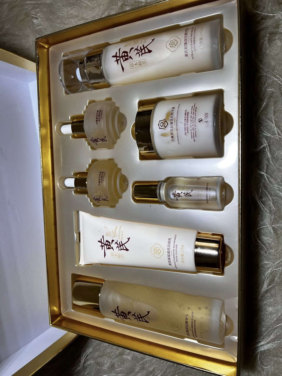 متوفر !!!
بكجات كورية تخص البشرة 
سعر البكج 20 الف فقط 
متوفر كميه 
يوجد توصيل لكافة المحافظات 
القطع امزون اصلي


**إذا كنت صاحب هذا الإعلان وتريد حذفه لأي سبب، رجاءا أرسل رسالة إلى الدعم الفني**