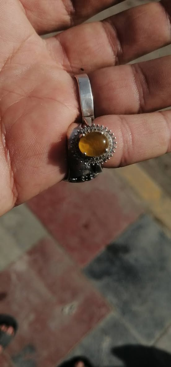 محابس للبيع سماوا واحد ع ٣٠ الف توصيل ماكو شرف شمس نسائي خاص
***********
