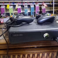 اكس بوكس ٣٦٠ • ٨٠ لعبة • زعفرانية