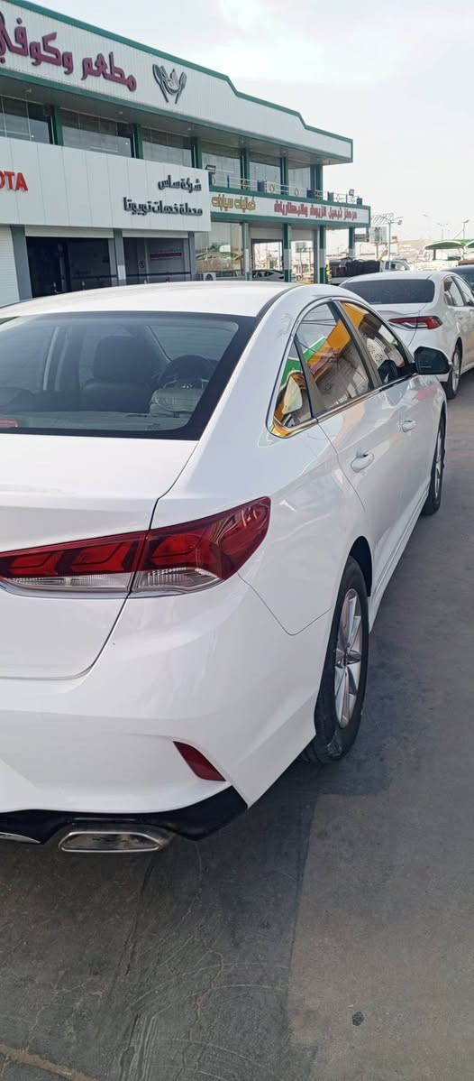 السلام عليكم
سوناتا  19 خليجي لون ابيض
محرك 2400  دوش
محرك كير كفاله
الشراي  يتصل
عنوان البصره  ***********
