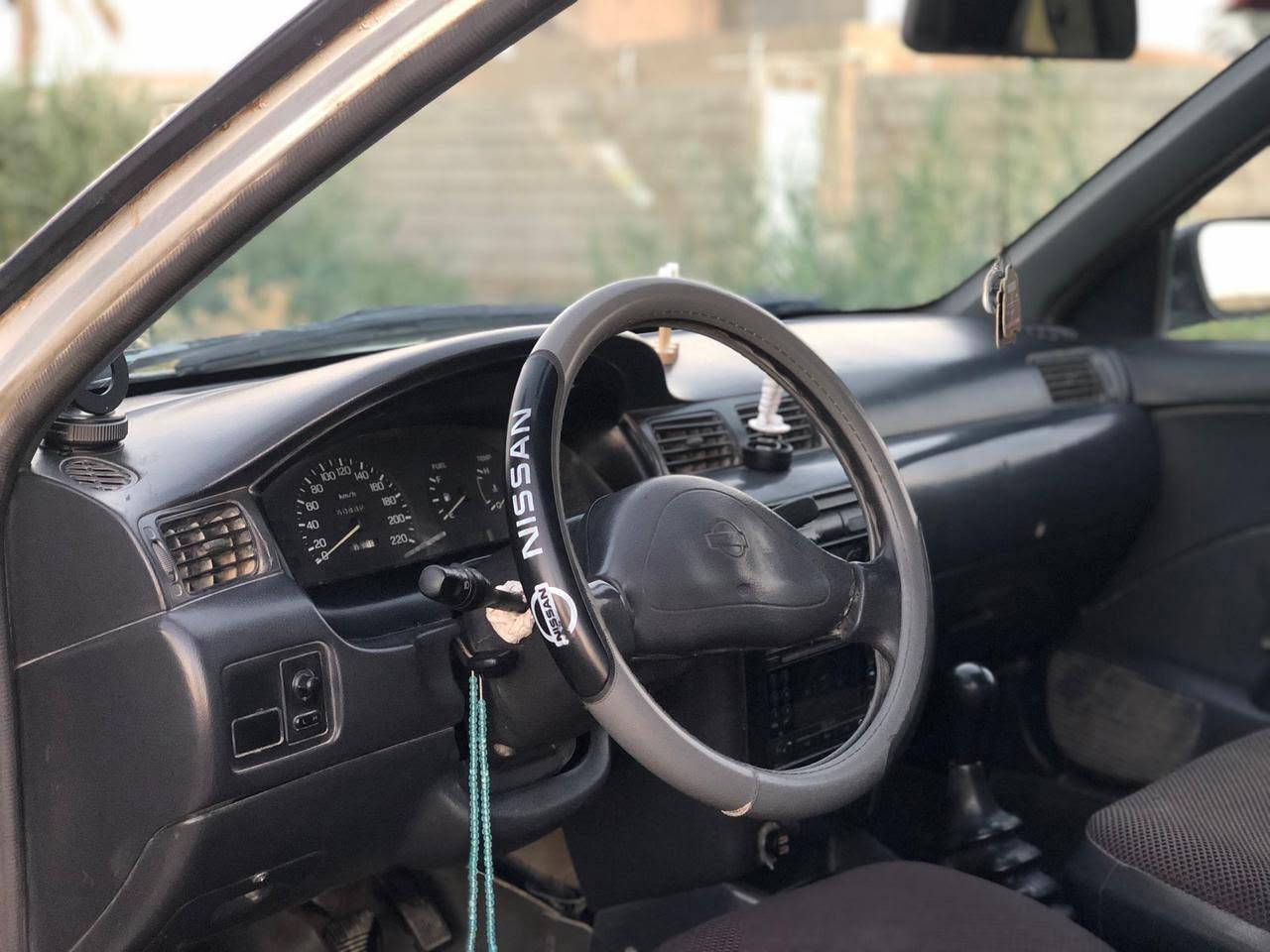 سياره سني 1996 للبيع سياره بيهه مشط خيط بخار السعر 40 وبيهه مجال ***********  المكان ديالى الغالبيه
