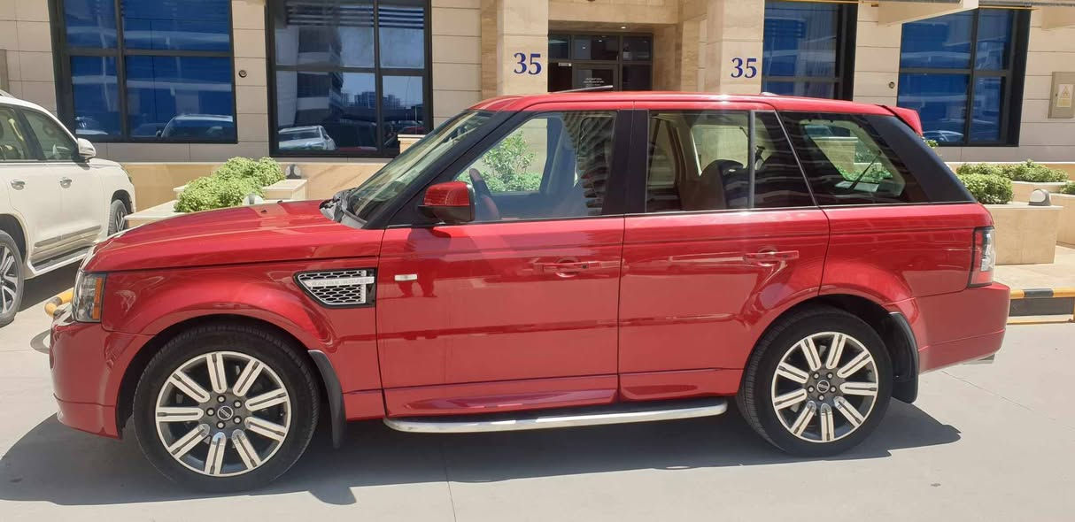 رانج سبورت2012 سوبر جارج السيارة فول مواصفات ماشية140الف مكفولة كير ومحرك وكشر بيهة طخة ومعدلة بارد جاملغ الامامي جهة السائق فقط..مكاني بغداد عارضهة ب160 وبيهة مجال***********
