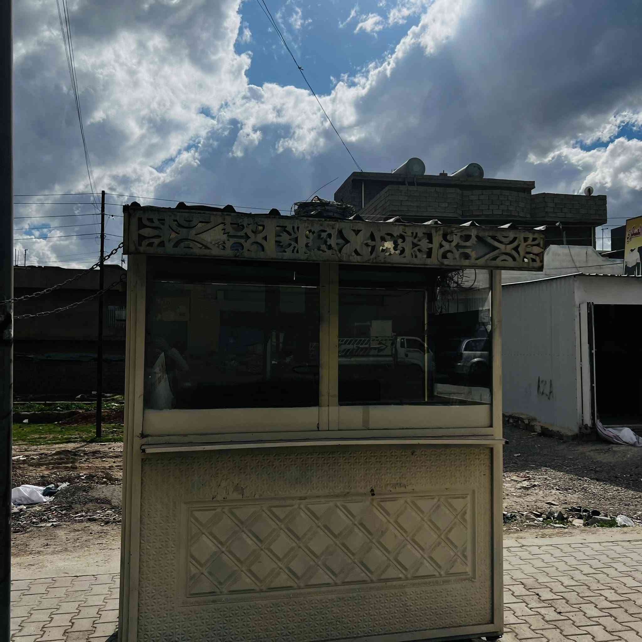 للبيع
السعر500وبيها مجال
وياها طباخ وياها غراضها كامل
للتواصل***********
والخاص مفتوح
