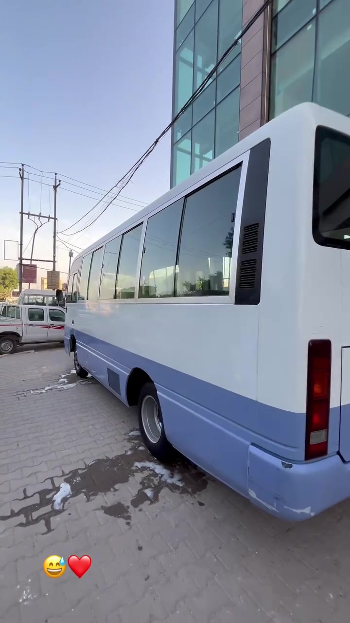 نيسان 2002 كفاله
كير ومكينه بلادي واكسل كفاله سياره ع بلاد 
جاهزه ماناقصه برغي  .بس الازرك مصبوغ لباقي كفاله
تخم تاير داخله نضيف بمعنى كلمه 
مصفره هيئه ومرور 
شوفت عينك احلى من البصوره 
مكانه حله ناحيه النيل 
اتصال ع الرقم ***********
