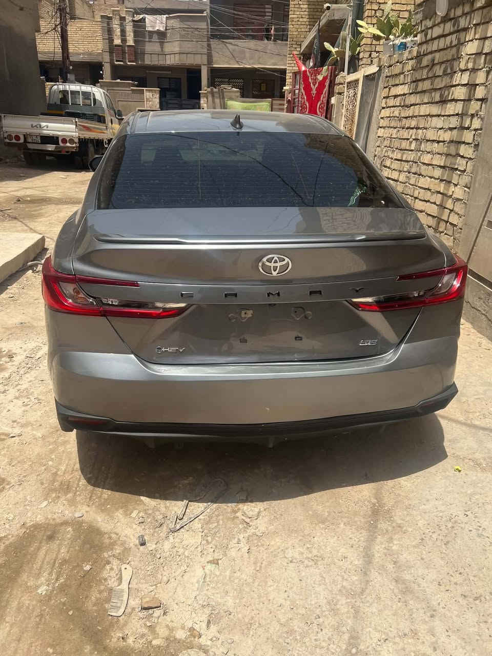 كامري هايبرد  Xse 2025وارد امريكي  الحادث كما موضح في الصور مكاني بغداد الجديده ***********
رقمه كامل 
السعر 240
وبيه مجال
