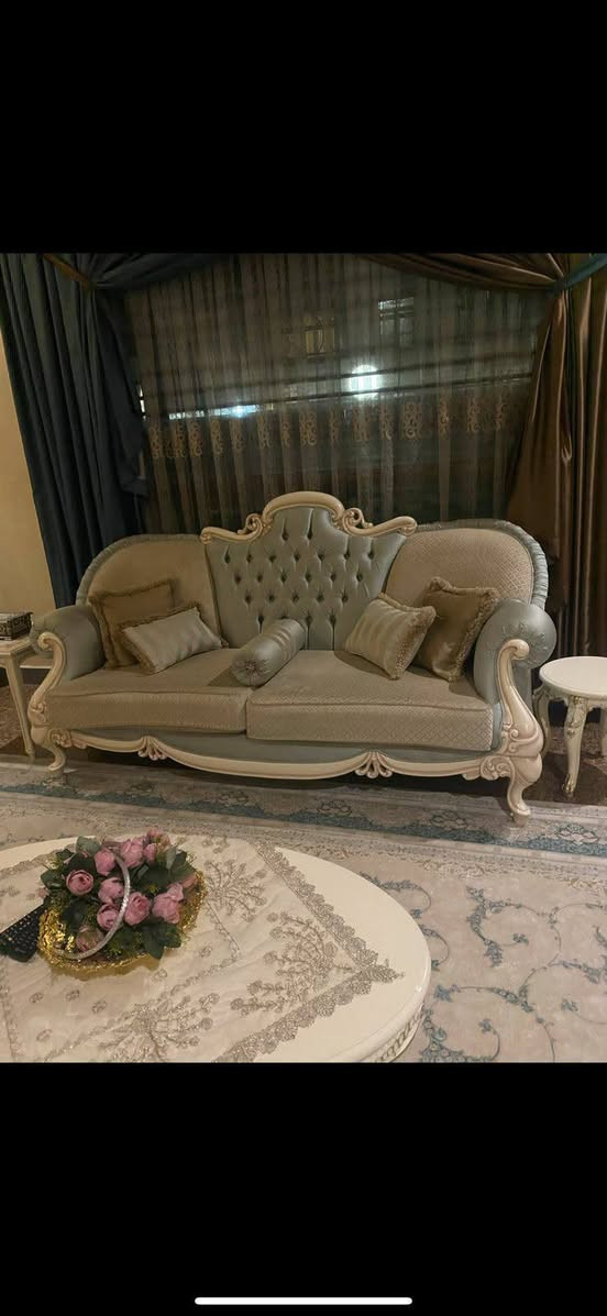 تخم ملكي 10مقاعد كلش نضيف غرفه تركي للستفسار ع رقم ***********
