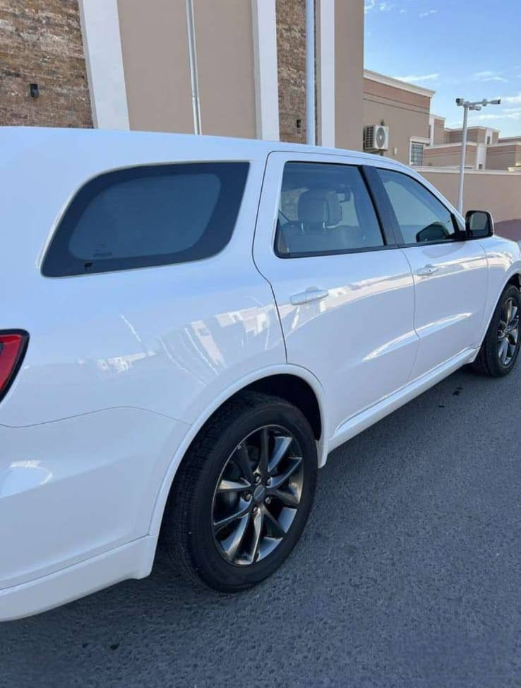 دودج دورنكو GT 2018 خليجي كفالة عامة
مكينة 3600
6 سلندر
أعلى مواصفات بالدورنكو بصمة بالبيان، تشغيل عن بُعد، فتحة بالسقف، ميموري في مقعد السائق + تدفئة وكهرباء، سيارة مدوشمة من الداخل (ارضية + مقاعد) نظافة 100%.
دواخل لون بيجي سيارة كاملة من كل النواحي وجديدة ما متعوبة أبد رقم بصرة بأسمي ماشية 123 ألف كيلو مكانها البصرة التنومة. 
السعر290
للتواصل واتساب أو أتصال 
*********** البصرة, العراق
