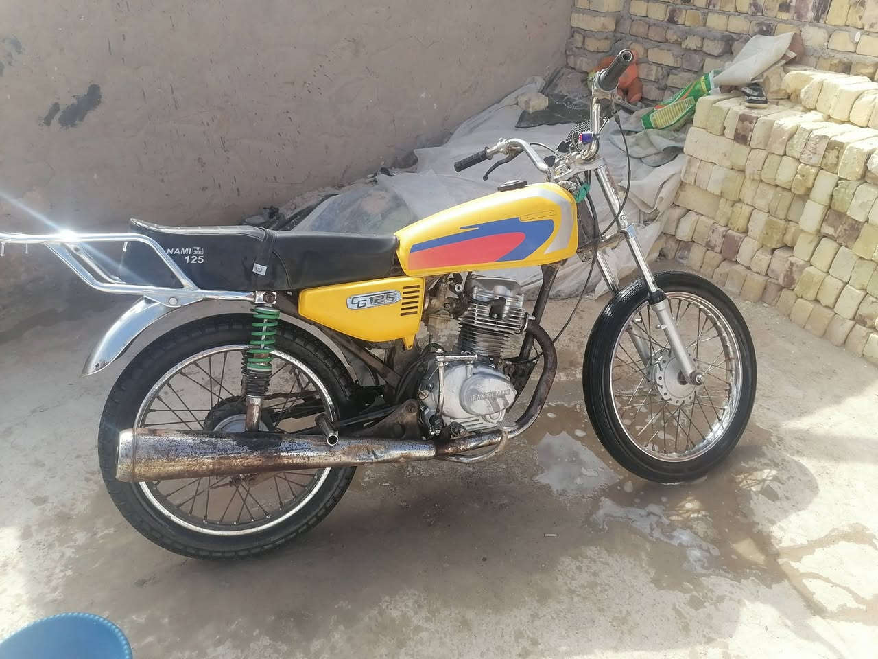 دراجه للبيع وذاك مراوس عادي


**إذا كنت صاحب هذا الإعلان وتريد حذفه لأي سبب، رجاءا أرسل رسالة إلى الدعم الفني**