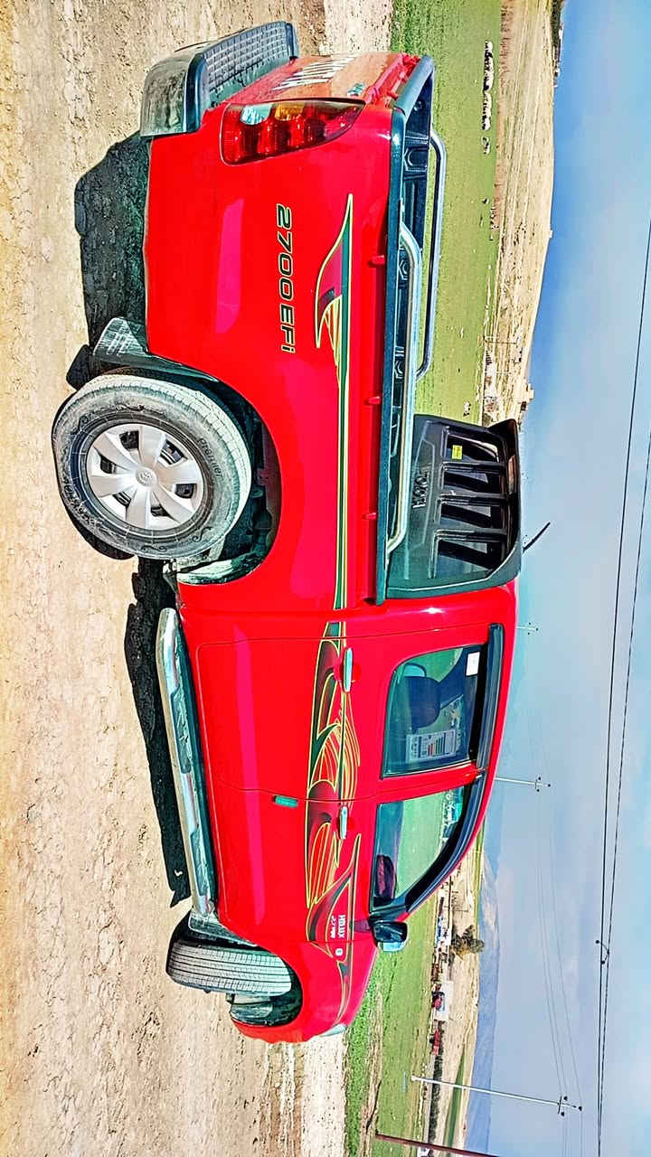 يا الله سلام عليكم 
هيلوكس ناصي سعودى للبيع 
موديل 2009
رقم اربيل رقم و سنوية جديد ل2030
شرط تحويل 
كير و محرك شرط 
أربع اطارات جديد 
كير اوتوماتيك لون أحمر 
فول مواصفات 
حساسات 
كاميرا 
شاشة 
سيارة بدون قطرا صبغ فقط مكانين تعديل بارد بسيط 
سعر 183 
اكثر تفاصيل الاتصال و دلل 
***********
***********
