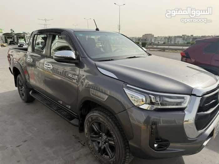 سلام عليكم
بيك اب هايلوكس v6 4*4 وكالة SAS
موديل ٢٠٢٢ اللون فيلي
مواصفات البيك اب الـ sr5 
كشنات تبريد + قطعتين 
ليد + شاشه 
رقم بغداد دولي 
السعر 32.500 $ و اكو مجال 
للاستفسار : ***********
