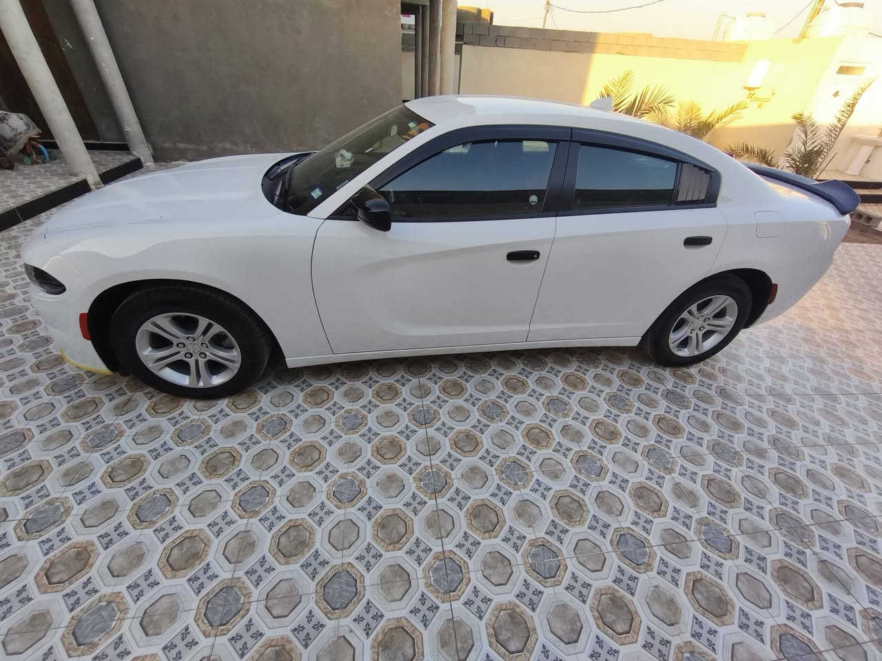 مكلف بالنشر
جارجر موديل 2023
كلين تايتل 
كفاله عامه 
رقم بغداد الجديد مشروع وطني 
هزه جديده و سنويه بسمي 
ماشيه 14الف ميل
موصفات SXT
مكينه 3.6
لد زنون 
شاشه كبيره 
حساس خلفي 
كشنات مخمل اسود 
تشغيل عن بعد 
ويل17
وبعد باقي الموصفات معروفه
المكان بصره 
السعر300
الرقم ***********
‏‪0771 088 2790‬‏
