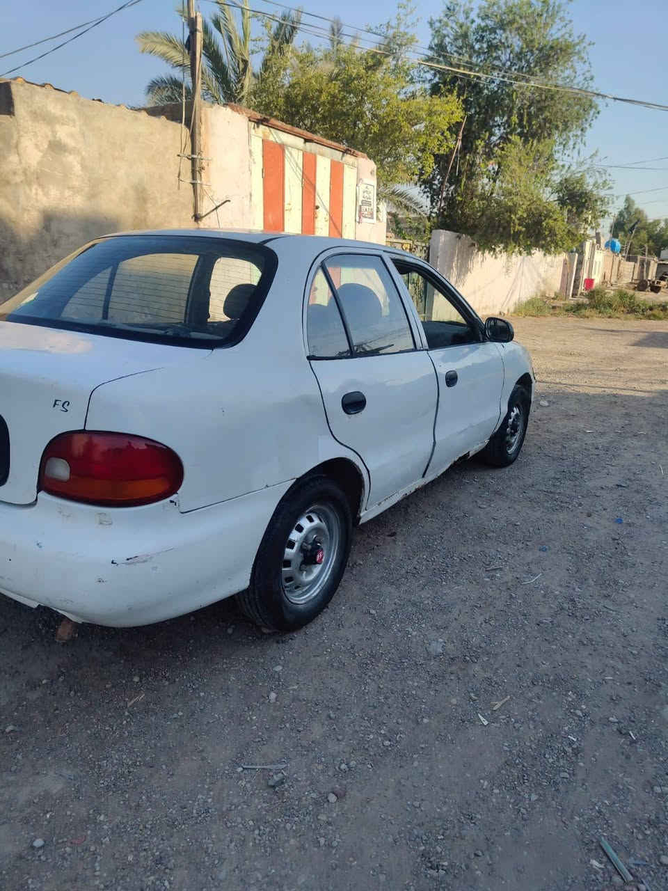 السلام عليكم سياره اكسنت موديل ٩٤ ابلاديه مكينه وكير مكفلات باتري صدر كهربائيات كلهه جديد المكان بعقوبة السعر ٢٢ وبيه مجال اتصل ودلل ***********
