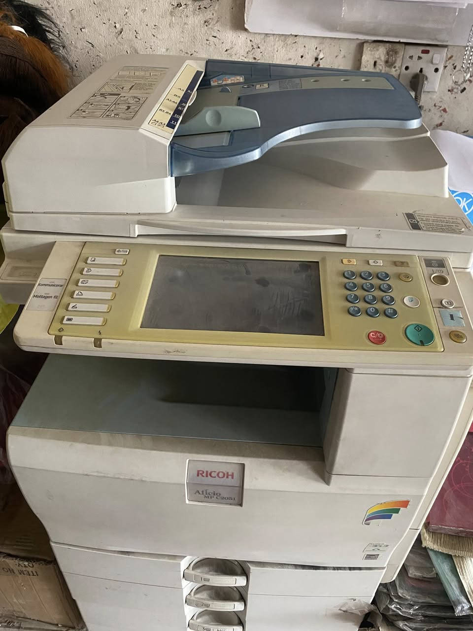 ‏استنساخ شغال للبيع ￼
‏رقم الطابعة  2051
￼بي اربعة درج ￼A4 A3 A5
150الف قفل
‏رقم التلفون ***********￼￼ 
￼￼
