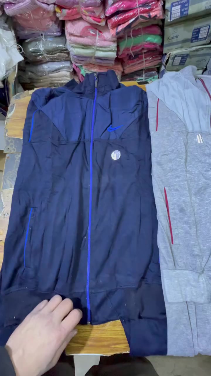 😍يالله اللهم صل وسلم على محمد وع ال محمد😍
تراك شبابي سحاب موديلات جديدة 😍درجة الاولى عل العالم 

القياس // جميع القياسات متوفرة 

السعر // 8.000 الف    السعر // 8.000 الف

العنوان مسيب السوق المسگف مجاور سوق القصابين القديم

***********
