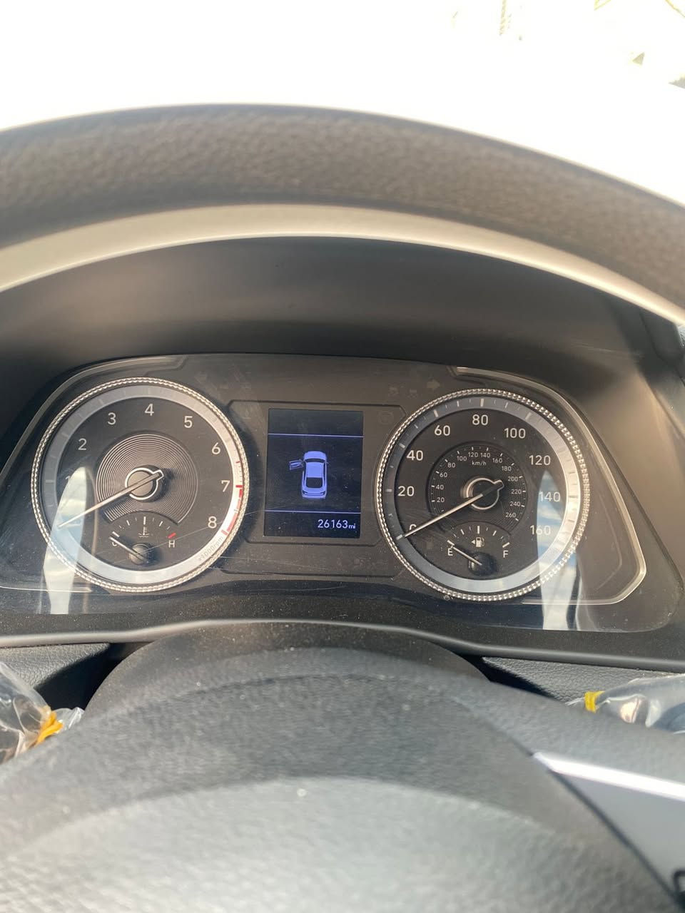 سلام عليكم
سوناتا 2023 دخول جديد 
بدون رقم تترقم كل المحافظات
ماشية ٢٦ الف سيارة جديدة 
حادث بنيد وجاملغ فقط 
مكاني ميسان العمارة
السعر ١٥٥ وبيهة مجال
*********** واتساب فقط
