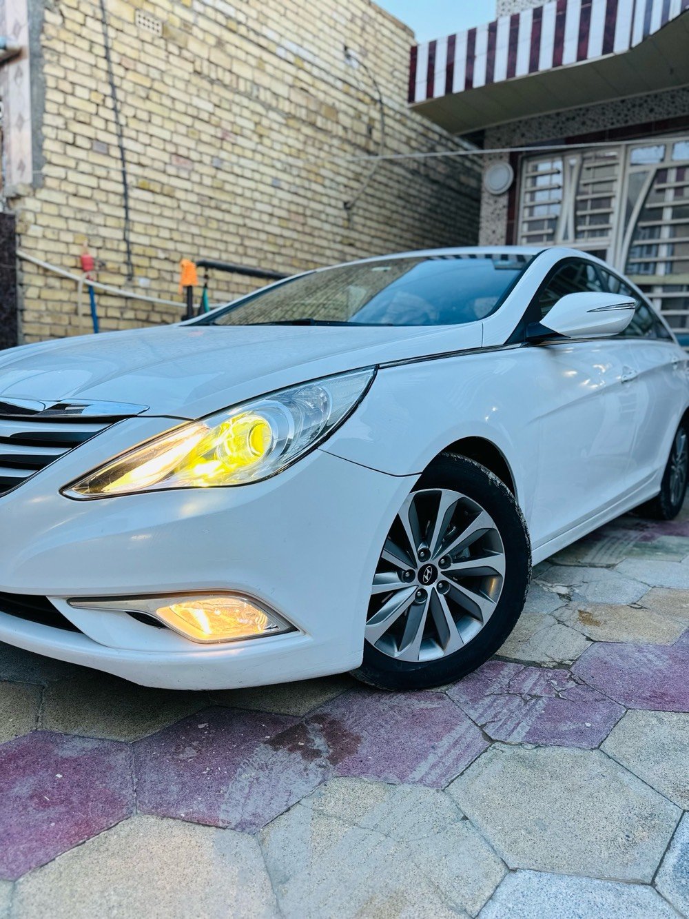 السلام عليكم اخوان .

@السعر 143 مجال جدا بسيط حك الجية 



⚔️ ⚔️ ♥️ سوناتا للبيع خليجي13 شكل 14 الشركة العامة للسيارات رقم بغداد 🚶 ماشية 136 حقيقي تدك جرس ب 120



مواصفات ⚔️ ⚔️ ♥️ حساس خلفي مري شفط كشن كهرباء تبريد قطعتين اشاير بالمري ويل سجينة تحكمات ستيرن 



شفتات بالستيرن 



⚔️ 🗡️ مكينة 2400 دوش جديدة كلش بدون تنقيص وبدون بخار نهائيا مفتوح قبق ولفات



حدادية جديدة تخم تاير جديد



غرفة كلها جديدة 



⚔️ ⚔️ سيارة كلش كلش نظيفة مال جناي رقم بغداد الماني شرط تحويل مباشر 



🚶 ماشية 136 حقيقي تدك جرس ب 120



مكفولة عدا بارد بسيط جدا بالباب شرط السونار



***********



العنوان بابل الحمزة الغربي 



السعر 143 مع مجال جدا بسيط حك الجية