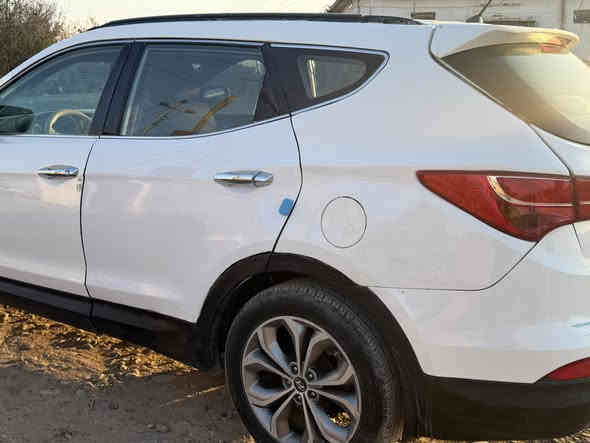 سنتافي ٢٠١٣ رقم أربيل باسمي هزه جديده
سنويه جديده   محرك ٢٤٠٠ 
مصبوغ عام 
تحكم إستيرن  
كأمره. شاشه 
مري شفط إشاره بالمري 
ترحيب  دخول ذكي 
صدر جديد كهربائيات كلها شغاله 
السعر  ١١٥ وبيهامجال😌***********
***********
