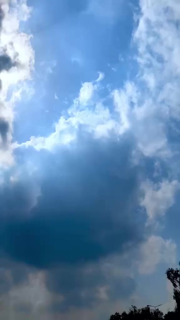 السلام عليكم 
مطور اربعه كير موديل 2024محرك مامفتوح شرط 
نشط فول كله شغال البيع اومروس اب خمسه كير 
من موديل 2024وفوك السعر 650وبي مجال قليل حك الجيه مكاني حويجه 
***********
