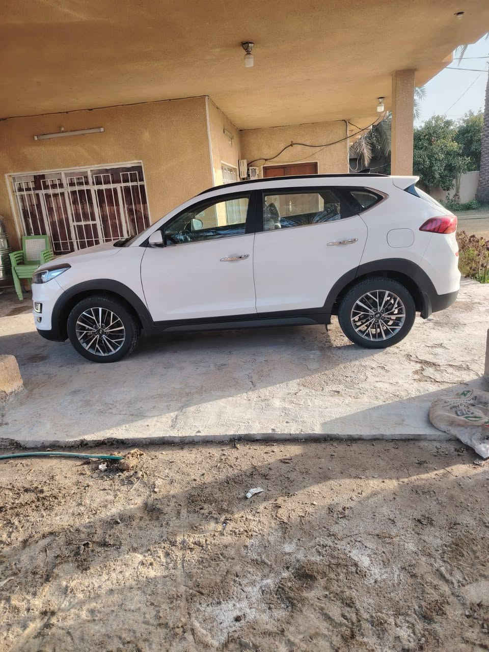 السلام عليكم
السلام عليكم 
للبيع توسان 2019 خليجي  
المواصفات
بصمة تشغيل وبصمة ابواب
اشاير بالمري
مري شفط 
ثلاجة بالجكمجة 
حساسات امامي  وخلفي  اصلي  
كاميرا خلفية دوارة
ثلاث وضعيات قيادة
كروز سرعة
شحن لاسلكي 
بلوتوث + AUX 
تحكمات صوتية 
كراسي 2 كهرباء
تحكم ستيرن
حساسات
لد نهاري
انارة ترحيب ابواب ومري
رقم بغداد باسمي
الحادث بسيط قطعتين مبدل اصلي بالعراق صور الحادث موجود  السعر 185 وبيها مجال مكاني بغداد اليوسفيه
للاستفسار ***********
