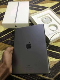 ايباد الجيل التاسع • مكفول • باكيت شاحن