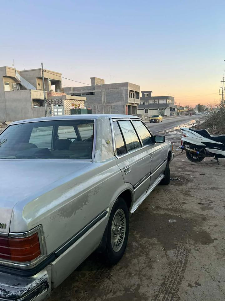 سلام عليكم
سوبر موديل 82
سياره بدون معجون بدون صبغ 
محرك شرط تبريد شغال 
سياره فول  
***********
