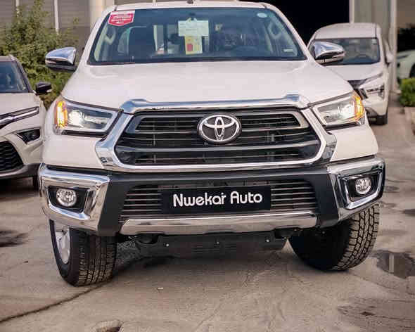 TOYOTA HILUX 4x4 AUTOMATIC 

تويوتا هايلوكس دفع رباعي أوتوماتيك

‎سنة الصنع: ٢٠٢٥
‎المسافة المقطوعة: ۰ کم 
‎المستورد: SAS
‎العجلات: ١٦ بوص 

‎

‎المواصفات:
‎ المحرك: ٤ سلندر بسعة٢.٧ لتر
‎القدرة الحصانية: ١٦٦ حصان
‎عزم الدوران: ٢٤٥ نيوتن متر
 ناقل الحركة: أوتوماتيك 
نظام الدفع: دفع رباعي

ضمان ٣ سنوات او ١٠٠،٠٠٠كم ايهما اسبق
صيانة مجانية سنتين او ٤٠،٠٠٠كم

شركة نويكار اوتو لتجارة السيارات في اربيل 📍
تقاطع مخمور - بصف معمل بيبسي 📍

للتواصل مع قسم المبيعات:-

***********
***********
***********
***********
