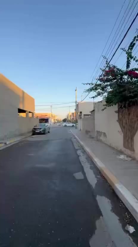 🔺إعلان عقار للإيجار 🔺
_مكتب الشواهق للعقار_
بإدارة:{محمد النومان}
نوع العقار: 🔺دار 🔺 
الموقع: الفلوجه _حي العسكري
عدد الغرف: 4 غرف 
صالة: 2
مطبخ: 1
عدد الحمامات: 2
المساحة: 300 م²
السعر الشهري: 600 وبي مجال
📞 للاستفسار:***********/واتس اب
@إشارة
