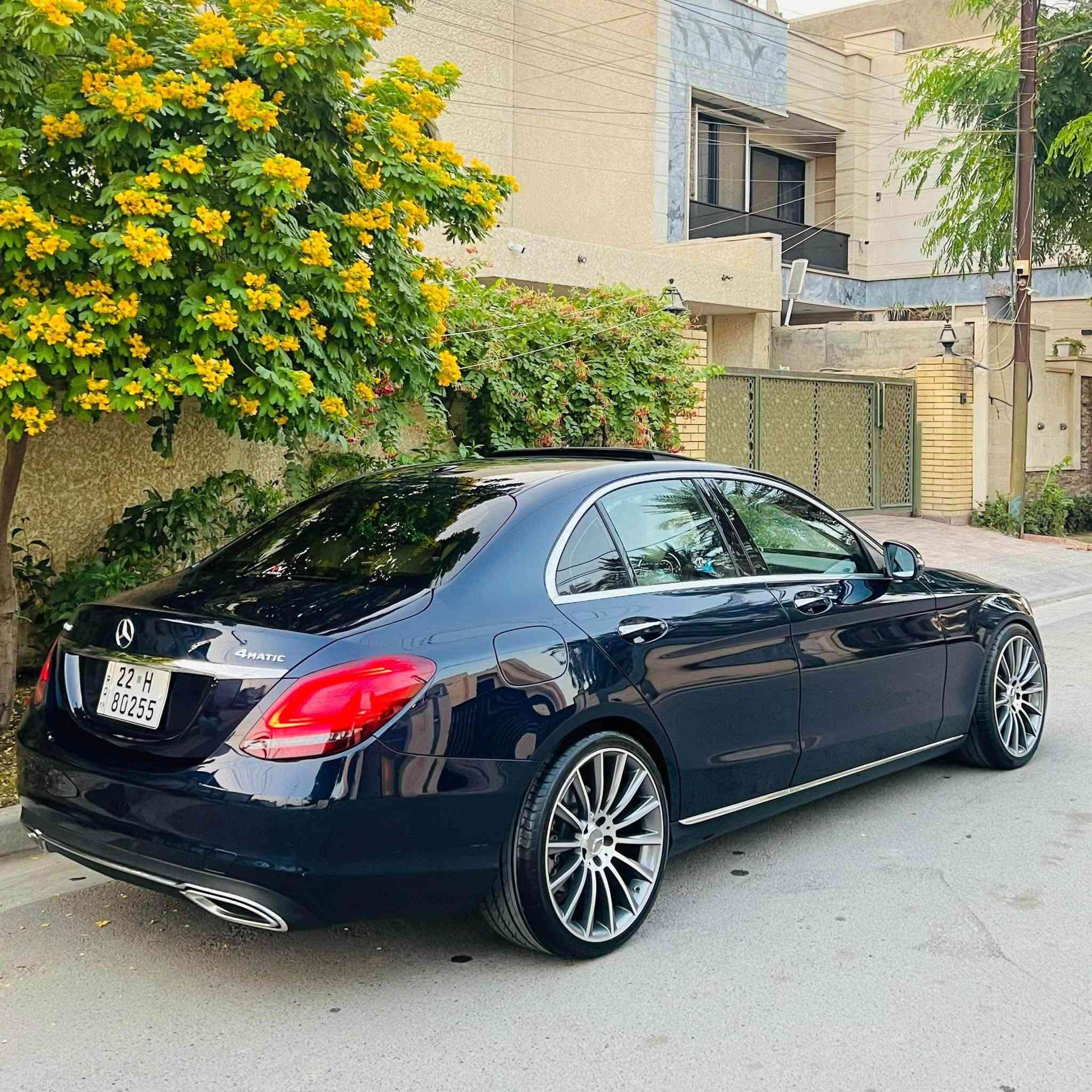 للبيع او للمراوس  ‏
C300 2021
فول مواصفات بصمة سلايد

شاشه كبيره 

داخل الوان 64 لون

سستم سماعات برومستر

كامره خلفيه دواره

بصمة ابواب

بصمة تشغيل

شاحن وايرلس

ماوس

جنطه كهرباء

عدادات دجتل (3اشكال) AMG 

لايتات 8 عدسات 

بك لايت ليد

كار بلي 

استيرن تدفئة

كشنات كهرباء

كشنات تدفئة

رادار امامي

رادار خلفي 

نقطه عمياء

ماشيه 57

ويل 19 تو سايز

وبعد بيها هواي مواصفات معروفة 

وارد امريكي حادثها بنيد فقط بدون دواخل 

صور حادث عل وتس اب 

كير ومحرك مكفولات من الفتح والتبديل

رقم اربيل بسمي

مكان بغداد 

 السعر 245
***********
