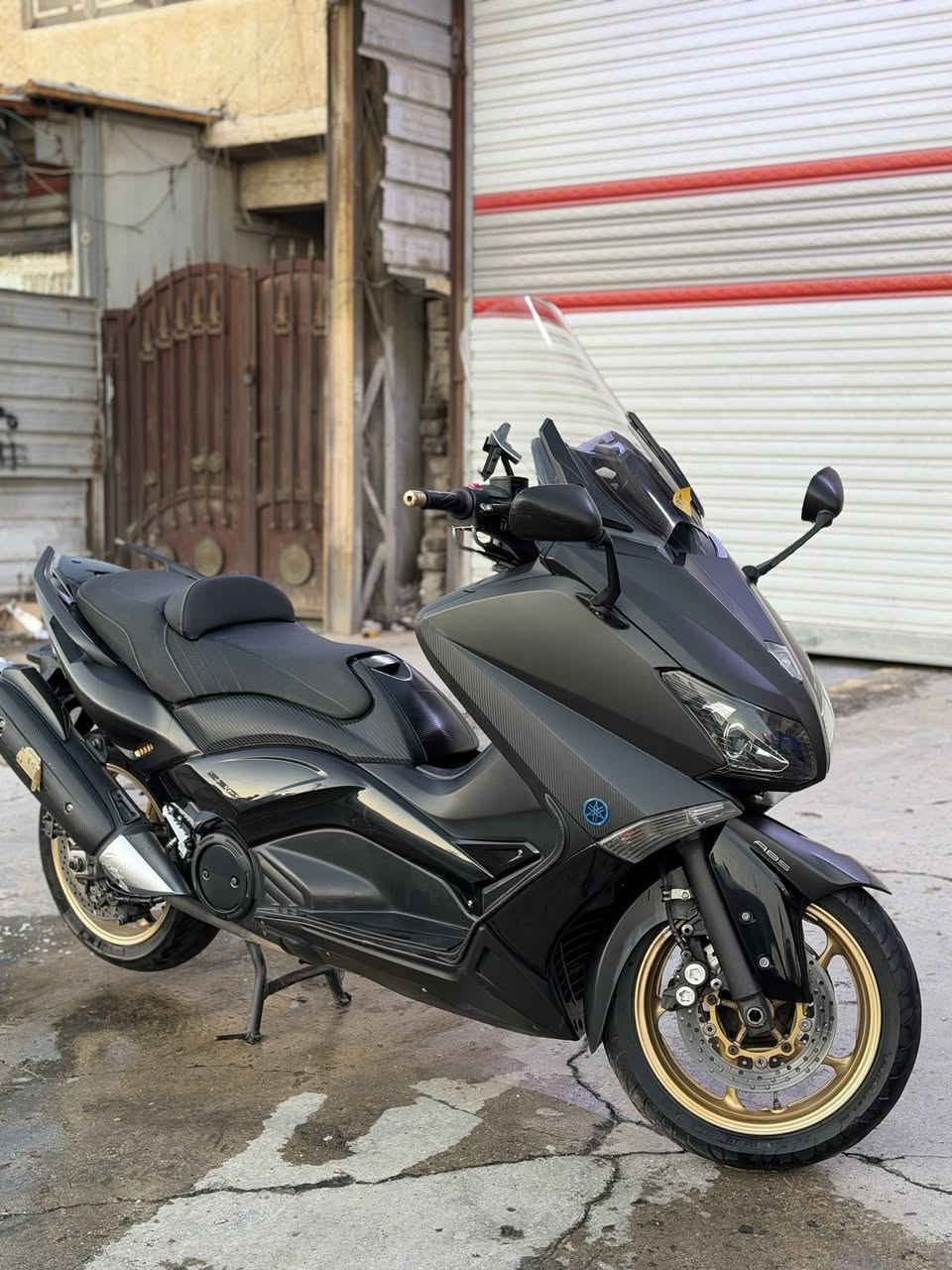 سلام عليكم تي ماكس بلاك ماكس علايم ذهبية مكفوله كفاله عامه ٣ سويجات  مديل 15 ماشيه 19km سعر 58 وبيه مجال للستفسار مكاني البياع تقاطع درويش ***********
