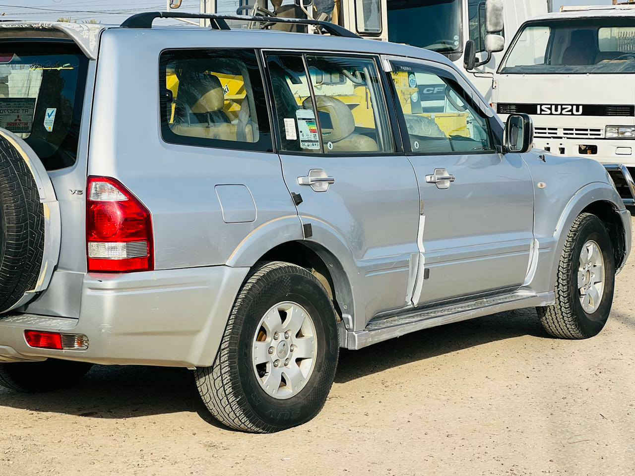 سلام عليكم ورحمة الله وبركاتة باجيرو موديل 2007 سياره كفاله كفاله فقط مبدل بيها بنيد بسبب جراد  وجاملغ ربع صبغ امامي   سياره مكينه كير شاصي كلها كفاله تحكم مرايات شفط كهربائيات كلها فول سعر 92 مكاني بغداد مدينة الصدر ***********
