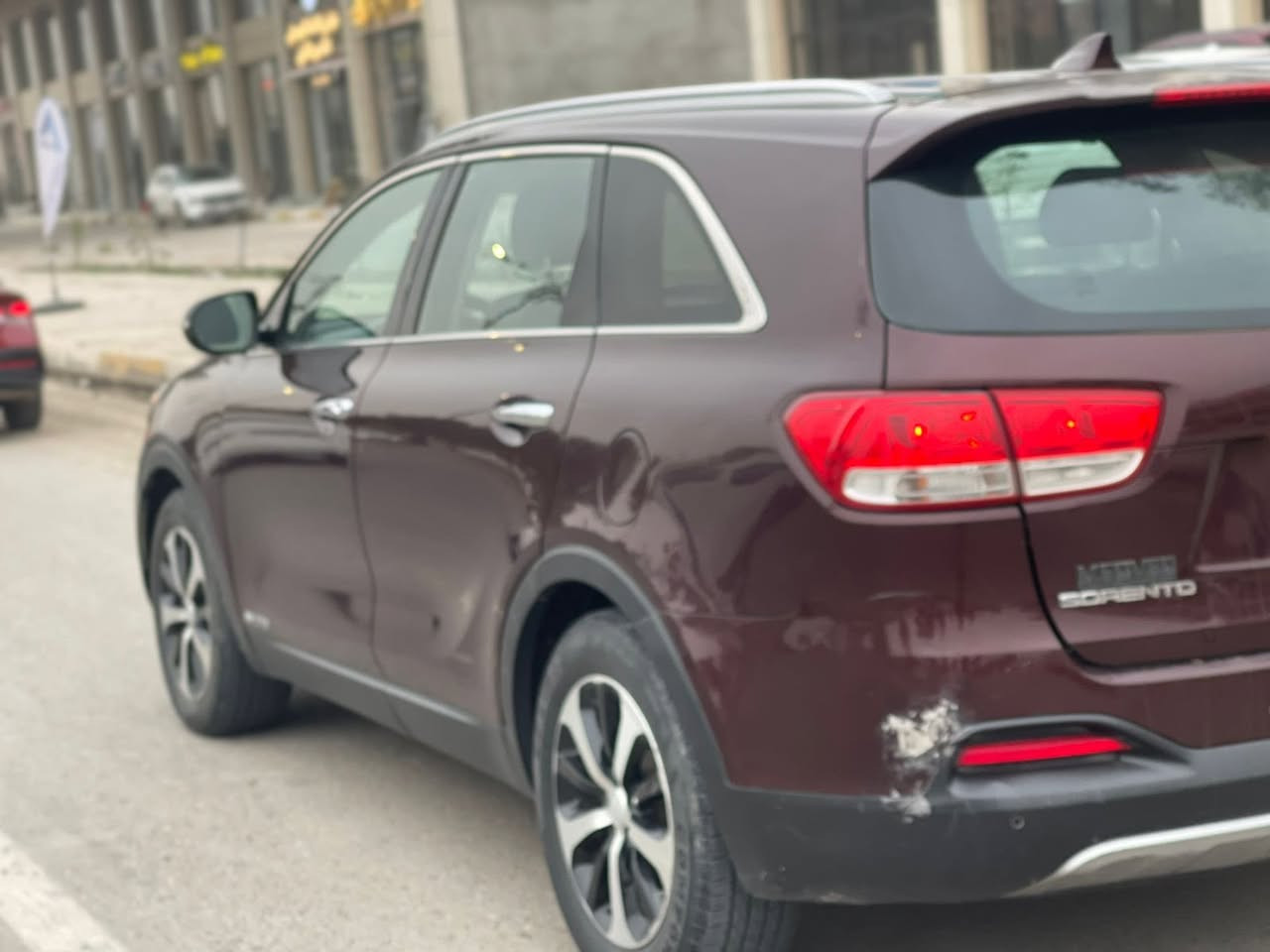 بيع او مراوس
سورنتو 2017 وارد امريكي فئة EX فول عدا البانوراما 
رقم بغداد تحويل مباشر 
بيها فقط بنيد صبغ بدون دواخل سونار مرفق 
كير محرك كفالة 
بصمة كشنات جلد فورويل 7 راكب 6 سلندر 3 قطع تبريد كشنات كهرباء شاشة كبيرة مانع انزلاق رادارات حساس امامي خلفي 
هاتف *********** الشراي يتصل
