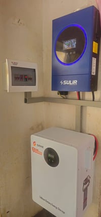 طاقة شمسية • ١٠/٦ أمبير • قرية الخاتونية ناحية الرياض