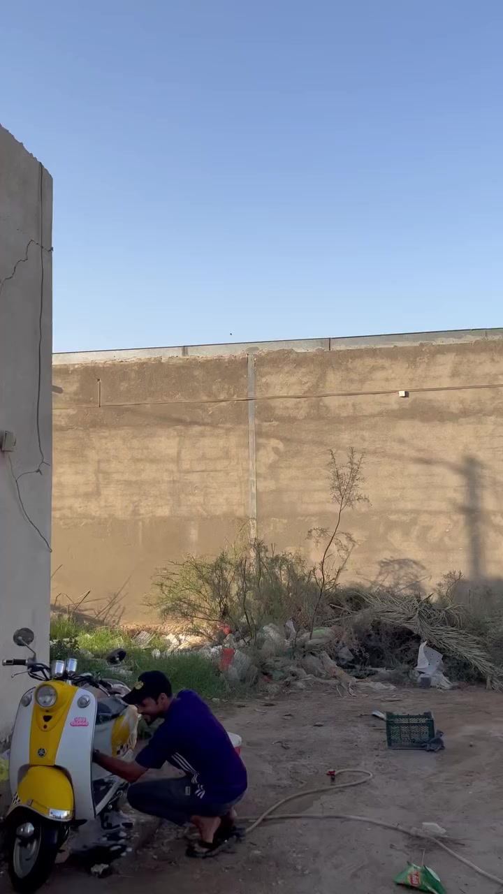 دراجه عبد الحليم للبيع حاويه دراجه جديده مكان ناصريه يم مستشفى التركي شراي يتصل ***********
