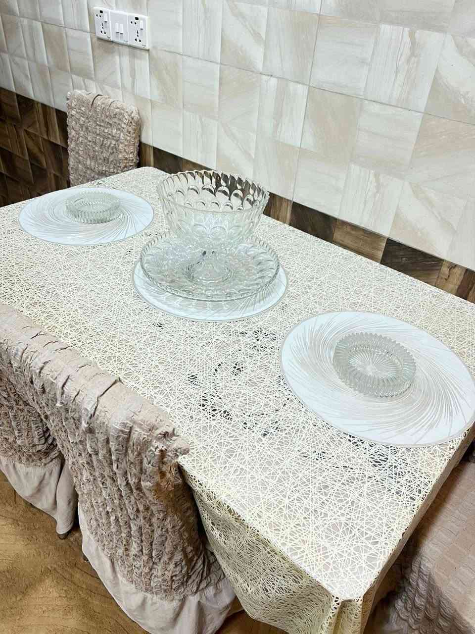 مرحبا عندي ميز طعام للبيع مستعمل نظيف شبه جديد مابي اي شي كُلش نظيف 6 كراسي سعره 110 ببغداد قرب مرور التاجيات رقم الموبايل ***********
