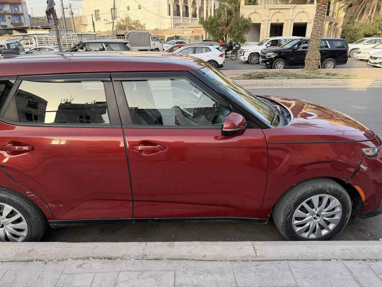 كيا سول موديل 2021
رقم بغداد 
وارد امريكي
شاصي ولغد مكفولات 
مكينه وكير مكفولات
مصبوغه عام ب امريكا يعني مو صبغ العراق تعبان
محرك 2000 دوش مرغوب 
تحكمات سترين كامله
شاشه كبيره تدعم كار بلي
وضعيتين قياده سبورت ونورمال 
ماشيه 65 الف كيلو مو ميل 
صور السياره والحادث والسونار كله موجوده
السعر 117 $ وبيه مجال 
العنوان : الدورة زراعي كلية الفارابي 
تواصل واتساب *********** او ماسنجر
