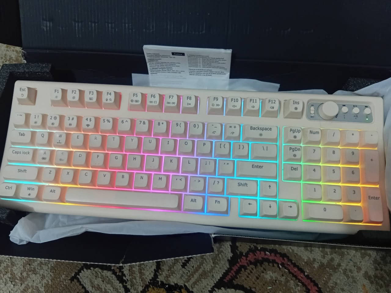 جديد السعر ٢٠ مع التوصيل بلوتوث وشحن


**إذا كنت صاحب هذا الإعلان وتريد حذفه لأي سبب، رجاءا أرسل رسالة إلى الدعم الفني**