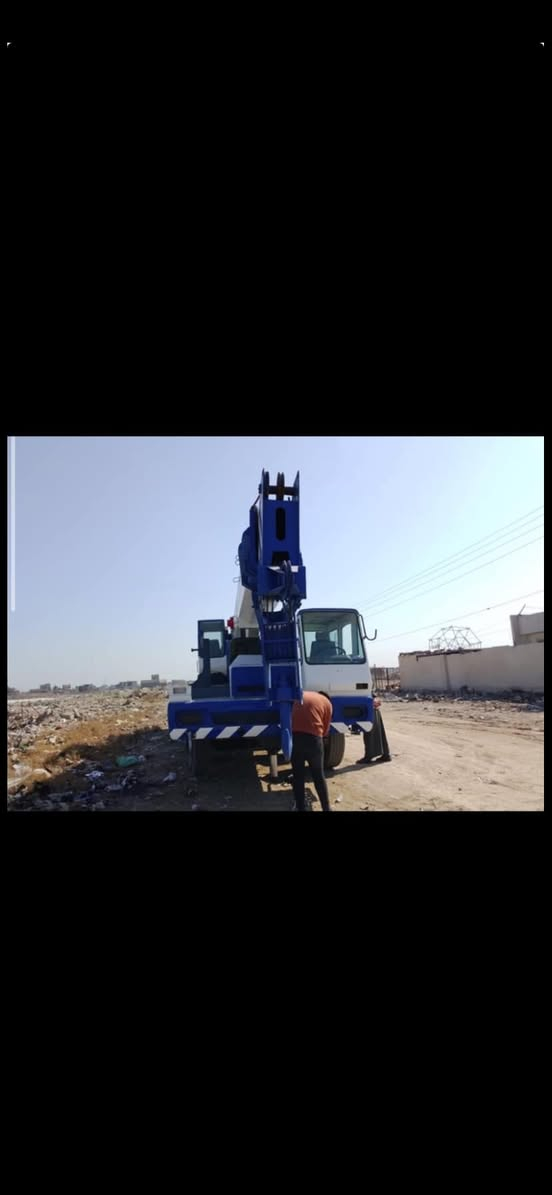 (((بسبب الوعود الكاذبة تم اعادة النشر)))

كرين تادانا ياباني
موديل 1998
حمولته 55 طن
منفيس غير مرقم
ترقيمه جاهز في بغداد ومدفوع الضريبة
4 سلايد وسلايد بوم 
مكفول كفالة عامة
مكانه في بغداد 
السعر خاص
او اتصل على الرقم (***********)
تحب تشتري تعال وشوفه وگلبه بعينك واقتنع
