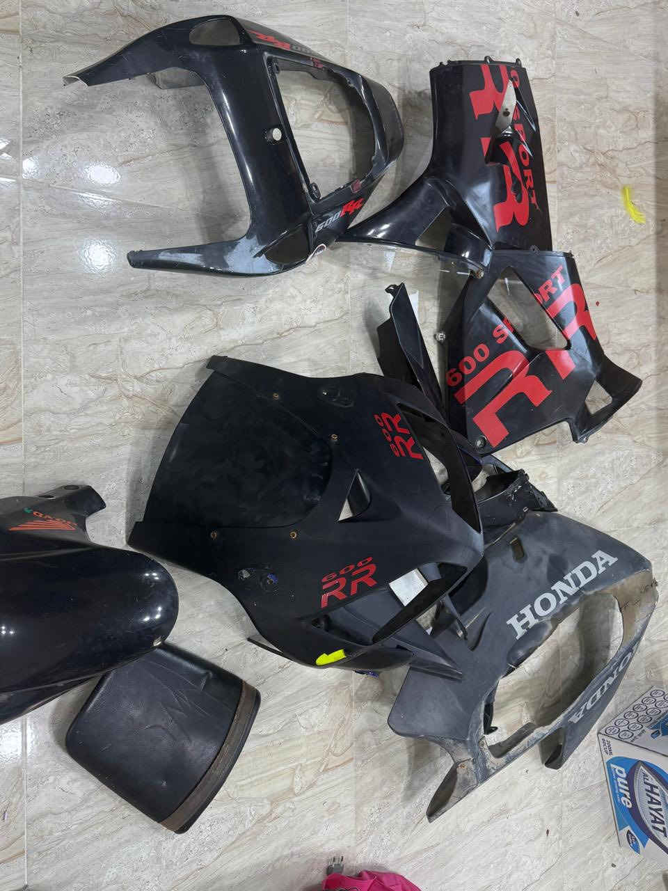 كفرات 600RRموديل2006
مثل ما موضحات سعرهم١٥٠قفل
رقمي ***********
