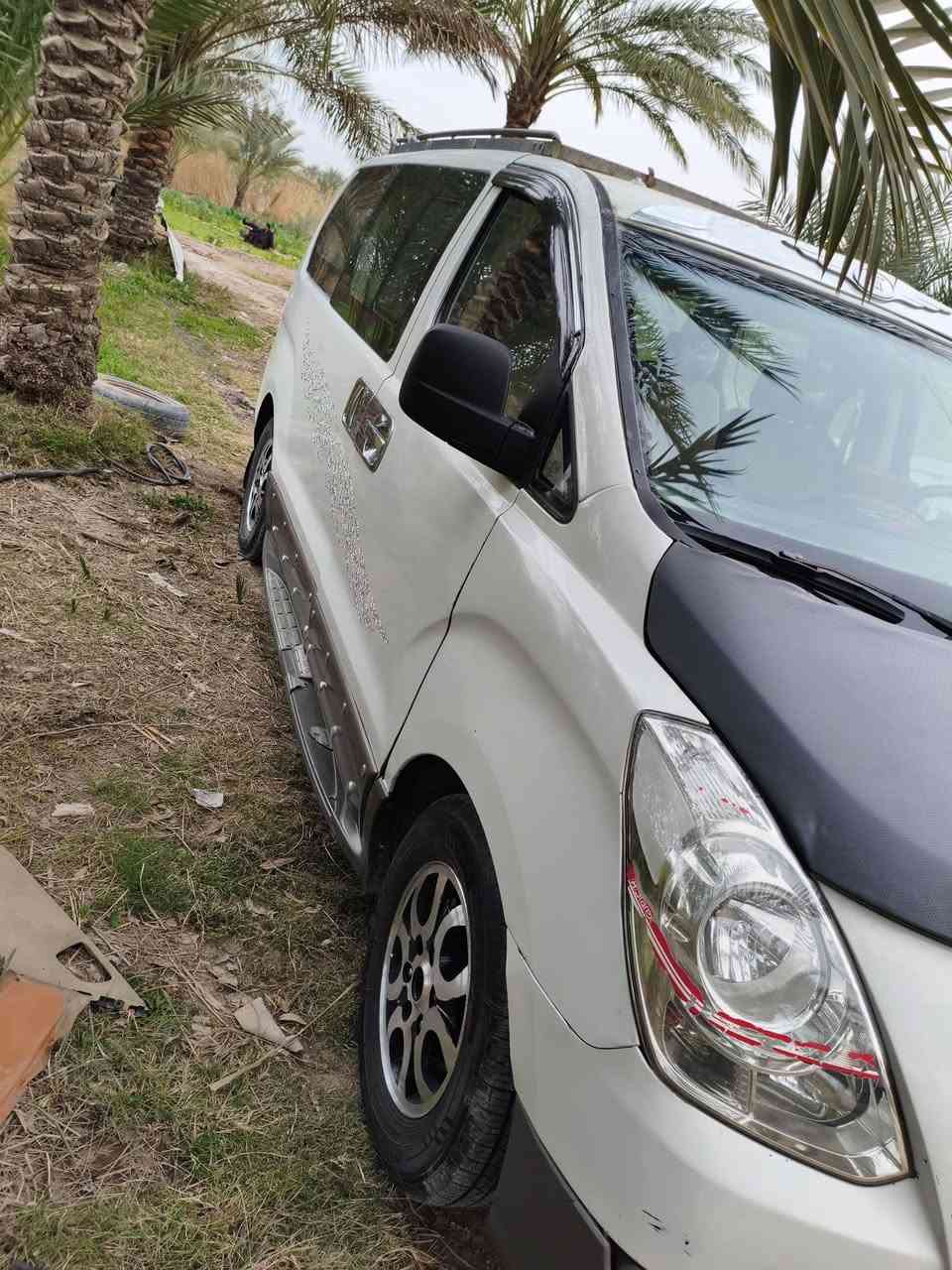 سلام عليكم ستاركس موديل 9 رقم بغداد احمر مصفره هيه مرور سنويه صاقطه سنتين مكينه مل 14 تخم تاير  بيه مكانت صبغ بيه ضربه بل تكم وكعه عليه شجره بس غير ماكو سعر 90 ***********
